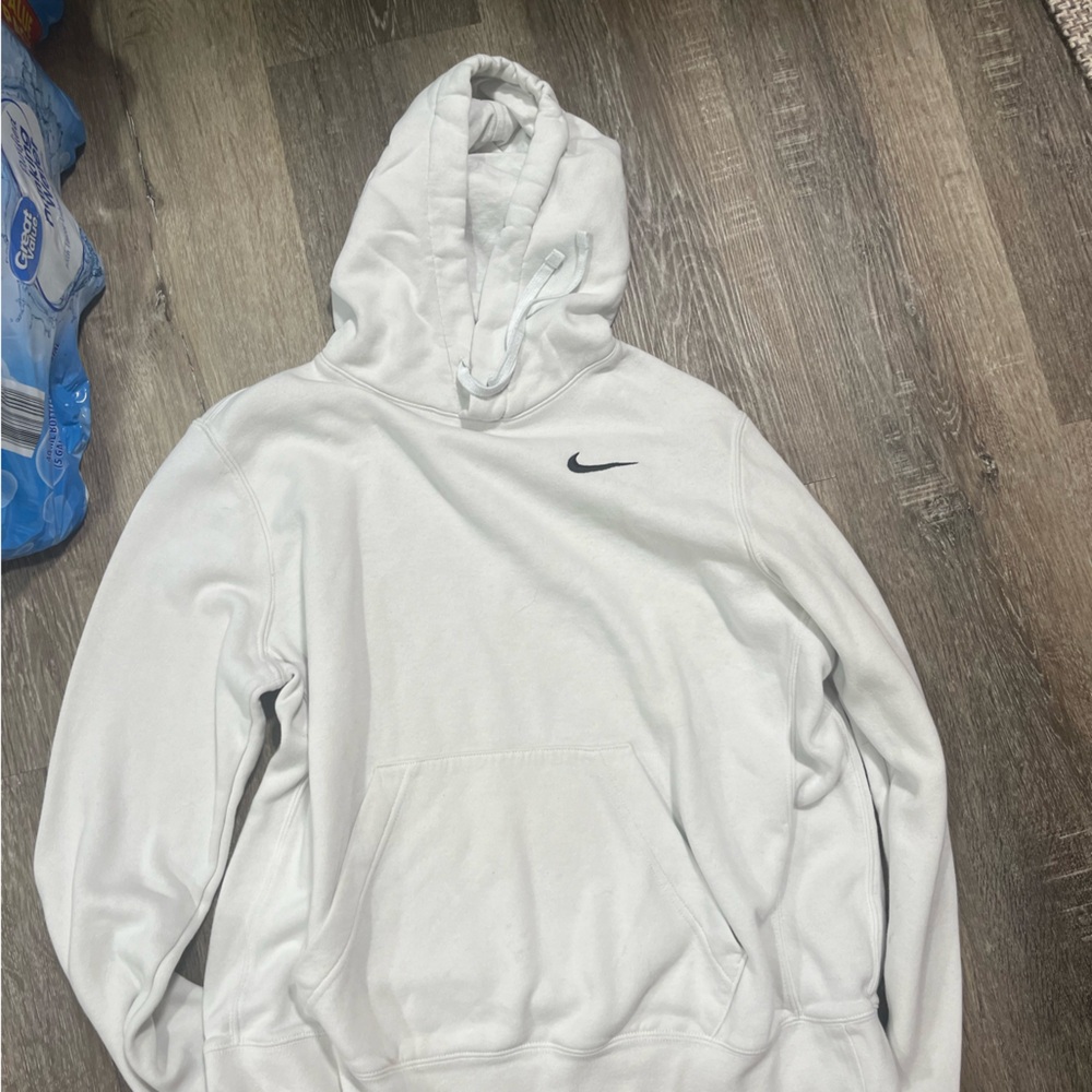 Women’s large Nike hoodie.